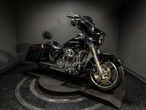 2013 STREET GLIDE® (FLHX)
