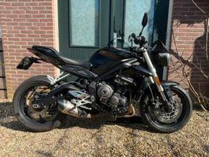 TRIUMPH STREET TRIPLE S (A2) — MOTOREN | TRIUMPH — MARKTPLAATS