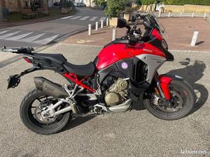 DUCATI V4S TRAVEL