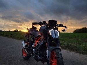 KTM DUKE 125