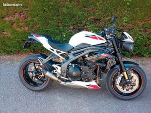 SPEED TRIPLE RS
