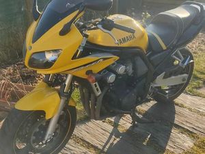 YAMAHA FAZER 600