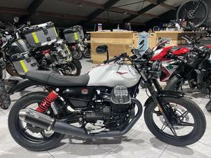 ② MOTO GUZZI V 7 TEN