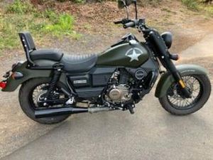 ② UM RENEGADE COMMANDO 125