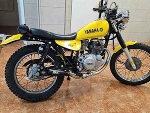 YAMAHA - SR250