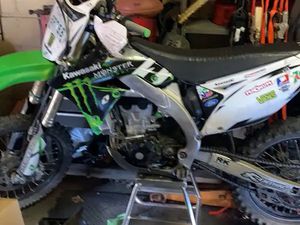 2011 KX450F LOW HOURS TONS OF EXTRAS.