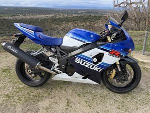 SUZUKI GSX-R 750