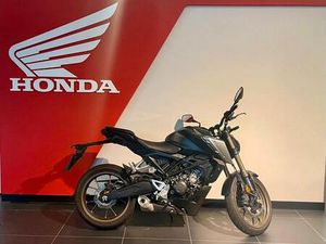 ② HONDA CB125R (ANNÉE DE CONSTRUCTION 2021)