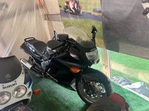 KAWASAKI ZZR1100 MINT