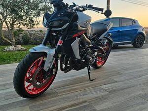 MT09 2020 NICE FLUO SOUS GARANTIE