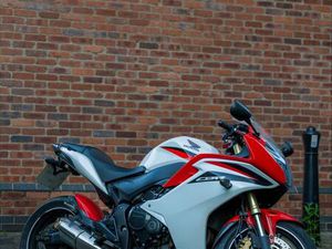 HONDA CBR600F SUPER SPORTS PETROL MANUAL (102 PS) 599 CC