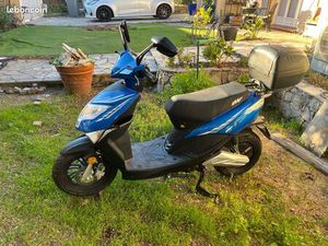 VENTE SCOOTER 50 CC ÉLECTRIQUE BATTERIE : LITHIUM AUTONOMIE 70KM