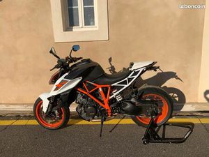 KTM SUPERDUKE 1290 V2