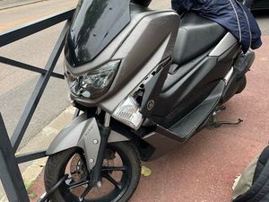 YAMAHA NMAX 125