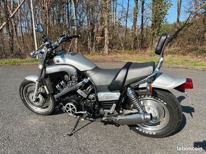YAMAHA 1200 VMAX