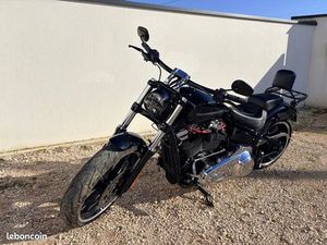 A VENDRE HARLEY-DAVIDSON BREAKOUT 1868 CC SOFTAIL VERSION FXBRS