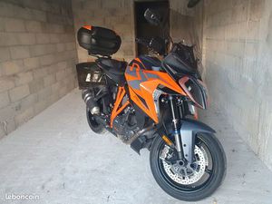 KTM SUPERDUKE 1290 GT/ GARANTIE 2028
