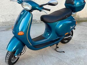 VESPA ROLLER ET2 BLAU 50 CCM PIAGGIO MOTORROLLER LX50
