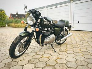 TRIUMPH THRUXTON 986ME2 - NUR 2.429 KM - WIE NEU