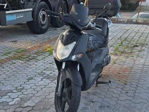 KYMCO AGILITY 200 VERSIONE I GRIGIO