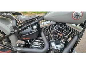 MOTO BREAK OUT HARLEY DAVIDSON