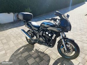 FAZER 600