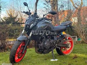 YAMAHA MT07