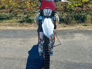 MOTO 50 CC FANTIC ENDURO