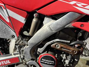 HONDA CRF →