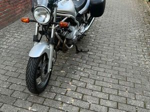YAMAHA XJ 600