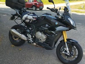 BMW S1000XR