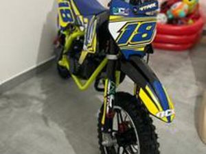 MINICROSS 50 CC PRATICAMENTE NUOVA