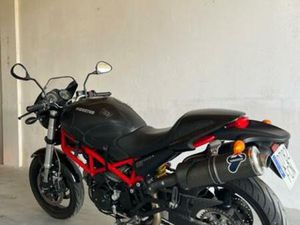 DUCATI - MONSTER 695