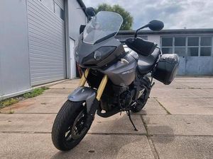 TRIUMPH TIGER 1050