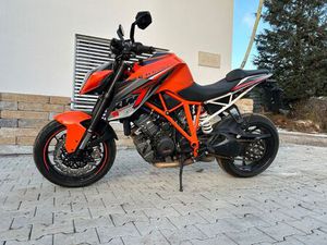 KTM 1290 SUPER DUKE R / SERVICE+REIFEN+BREMSEN NEU
