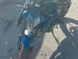 KTM - DUKE