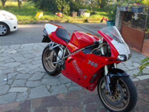 DUCATI 748S