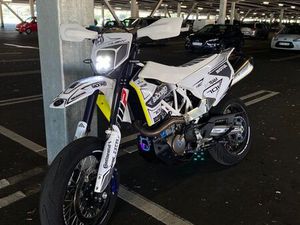 701 SUPERMOTARD ( BRIDABLE A2 )
