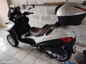 SCOOTER PIAGGIO MP3 500