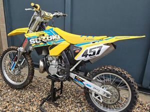 SUZUKI 250 RM