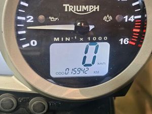 VEND MOTO PISTE 675 DAYTONA