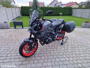YAMAHA MT