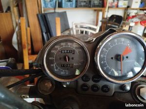 VENDS MOTO HONDA VFC 750 CUSTOM