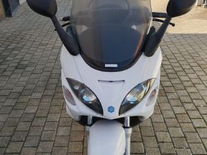 PIAGGIO X9 250