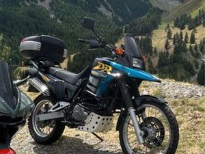 SUZUKI 800 DR