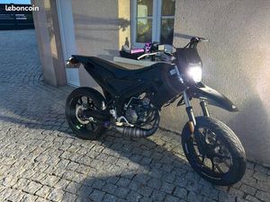 MOTO 50 CC DERBIE