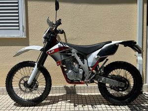 AJP PR4 125 ENDURO FERNÃO FERRO