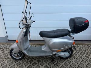 VESPA ET4 125