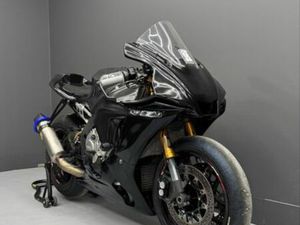 YAMAHA YZF-R1 2016 BOMBARRAL E VALE COVO