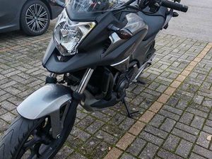 HONDA NC750X DCT PARQUE DAS NAÇÕES